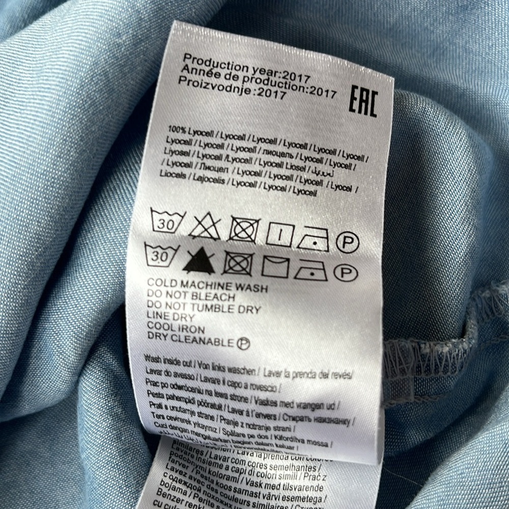 Only denim shirt size 34 small/medium - Picture 9 of 9